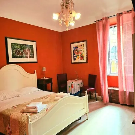 Casa Totti לינה וארוחת בוקר 3*