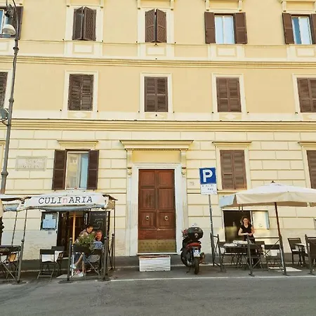 Casa Totti 3* רומא